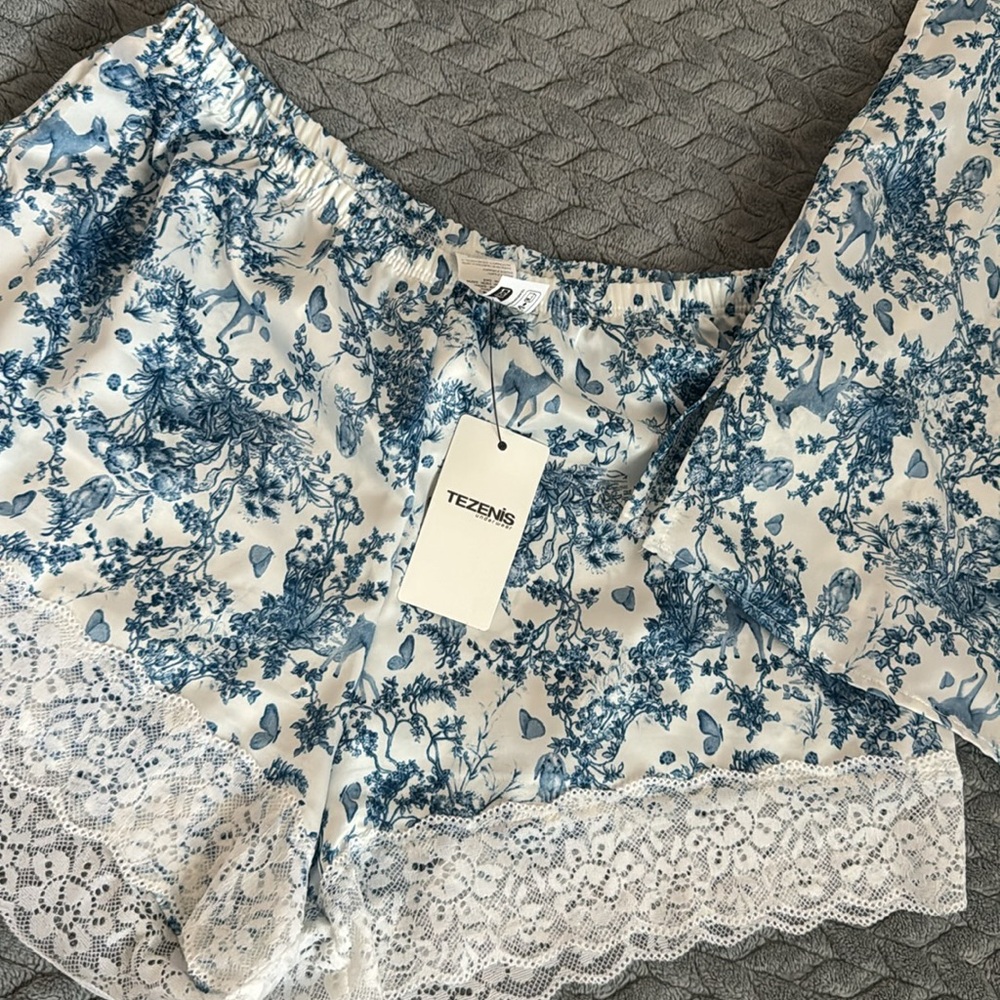 Blue Floral Lace-Trim Pajama Cami & Shorts Set - Picture 2 of 3